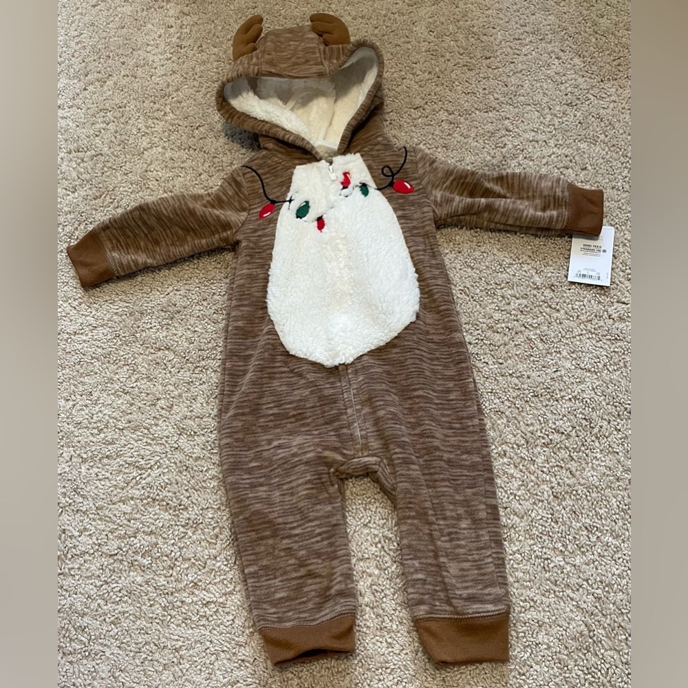 •NWT•6 months•Reindeer•